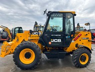   JCB 530-70.